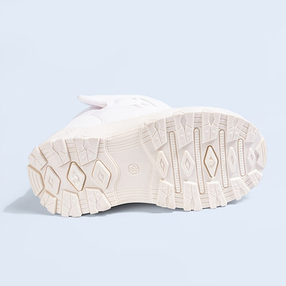 SnowBuddies Boots Warm, easy low-tops for cold-weather play.