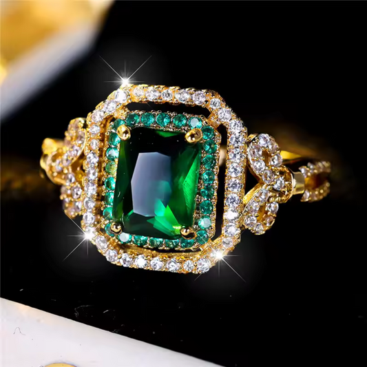 Emerald Glow Royal Halo Ring