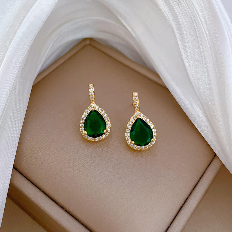 Emerald Glow Teardrop Set