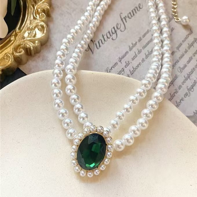 Emerald Glow Vintage Pearl Set