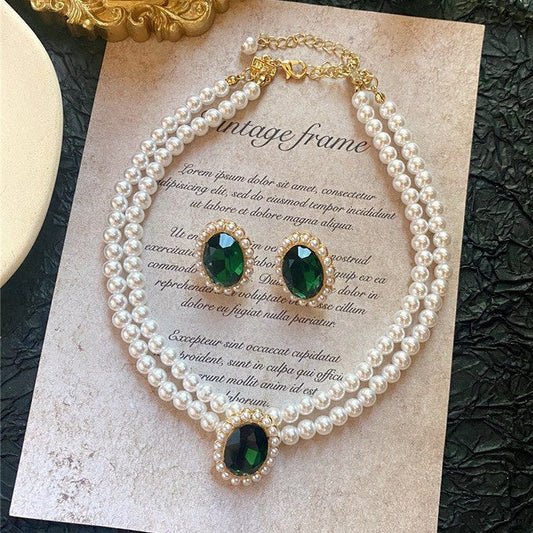 Emerald Glow Vintage Pearl Set